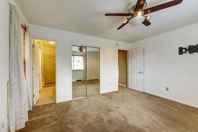 Building Photo - Great 4 Bedroom 3 Bath Home with 2 Car Garage and Covered Patio!