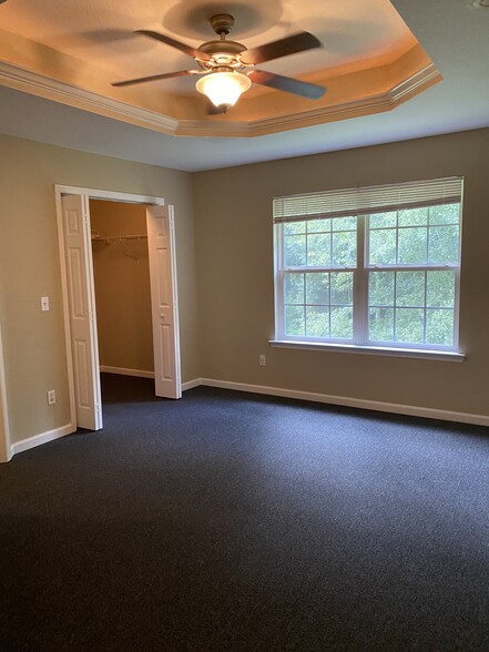 Building Photo - 1308 McCaskill Ave