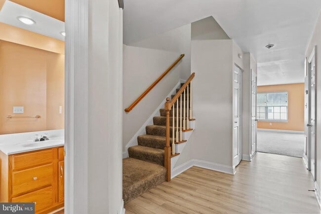 Building Photo - 118 Buckley Dr