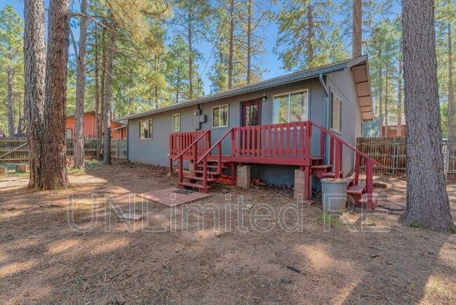 Building Photo - 2411 Black Falls Trail