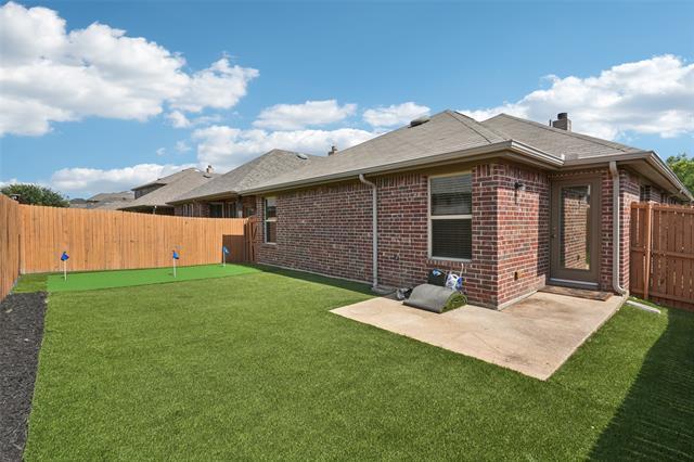 Building Photo - 15937 Alvarado Dr