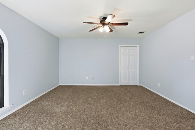 Building Photo - 3721 Avenue R