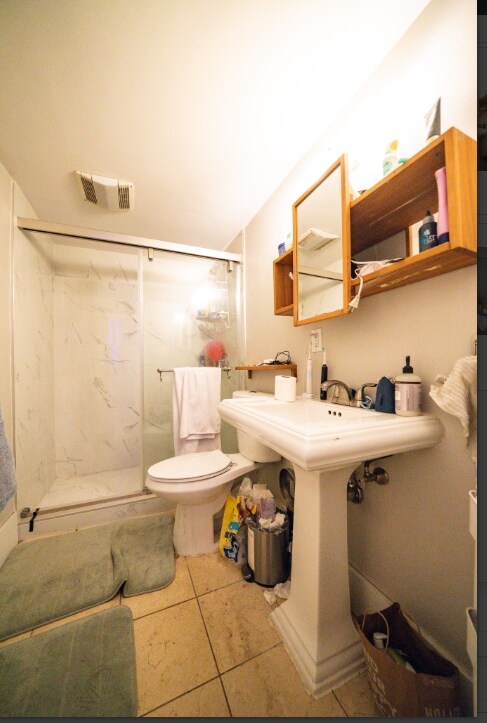 Building Photo - 52 Fenway