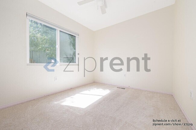 Building Photo - 280 Ritchey St