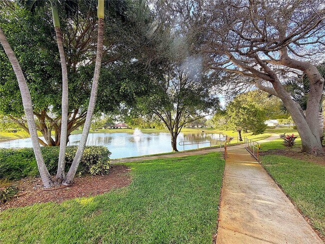 Building Photo - 1439 Captains Walk