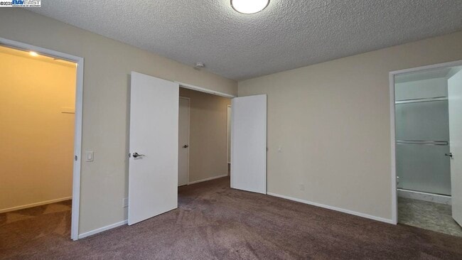 Building Photo - 4853 Sally Ct