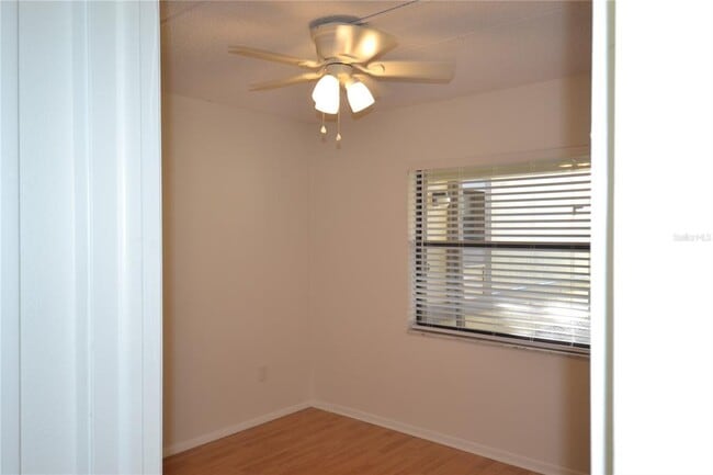 Building Photo - 209 Woodlake Wynde