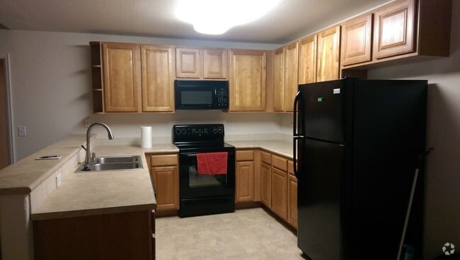 Building Photo - 4815 Hahns Peak Dr