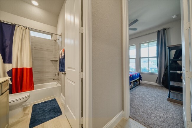 Building Photo - 2232 Clements Shore Ln