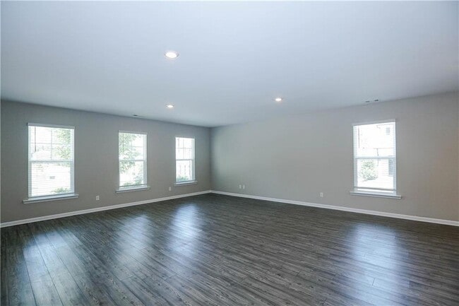Building Photo - 4355 Magpie Dr