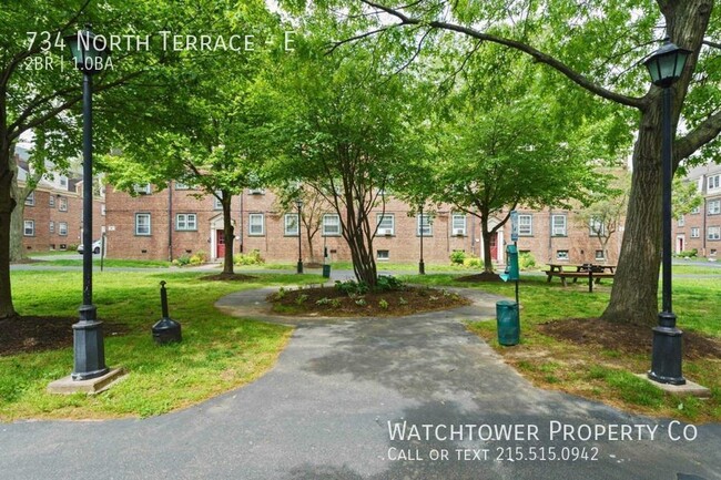 Building Photo - 734 North Terrace