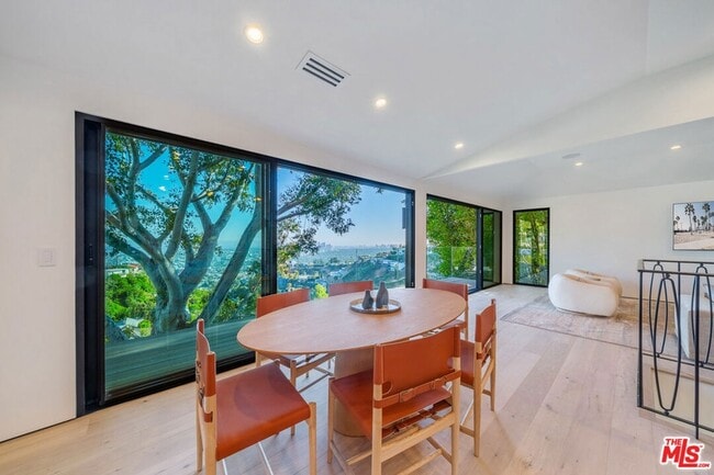 Building Photo - 8800 Hollywood Blvd