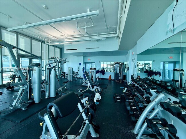 Building Photo - 888 Biscayne Blvd