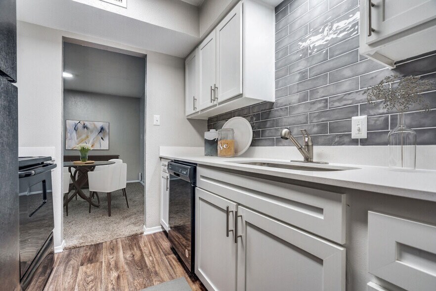 Lockwood Heights 800 Custer Rd Richardson TX 75080 Apartment Finder