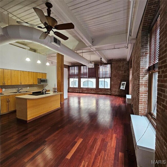Building Photo - 507 N 13th St