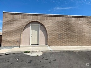 Building Photo - Majestic Ridge