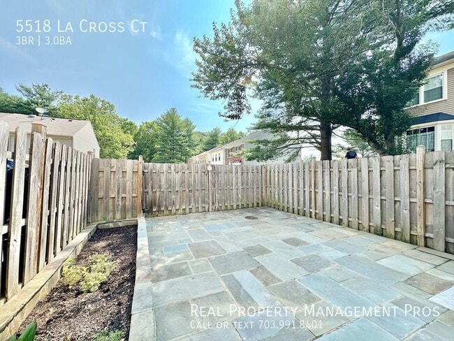 Building Photo - 5518 La Cross Ct