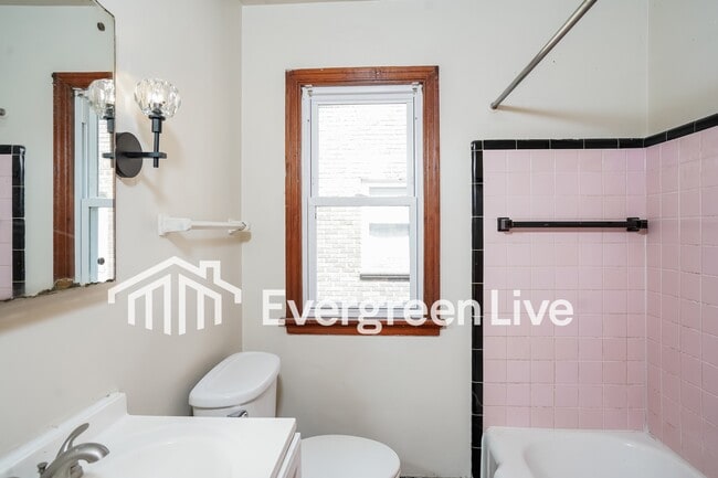 Building Photo - 5019 N 24th St