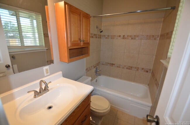 Building Photo - 405 WESTCHESTER-