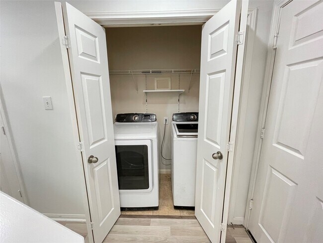 Building Photo - 2522 Shearwater Bend Dr