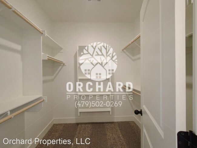 Building Photo - 4 br, 3 bath House - 1228 Giulia Ave.