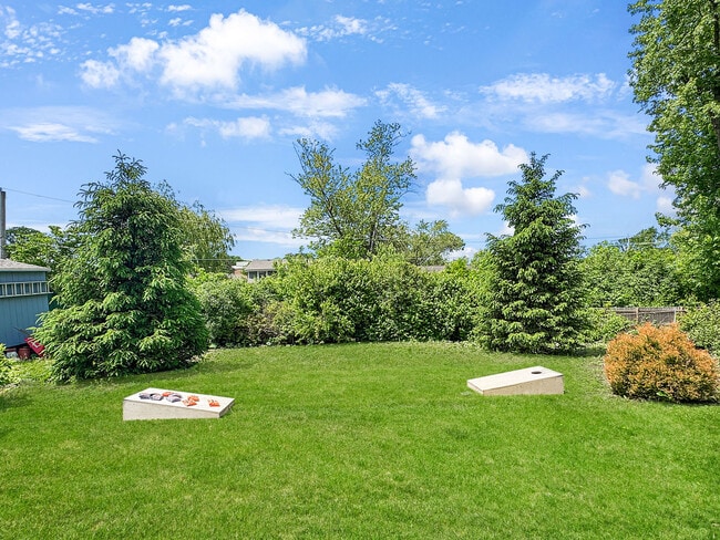 Building Photo - 7830 Sprucewood Ave