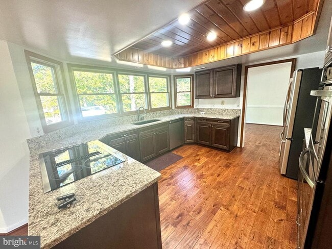 Building Photo - 1326 Aquia Dr