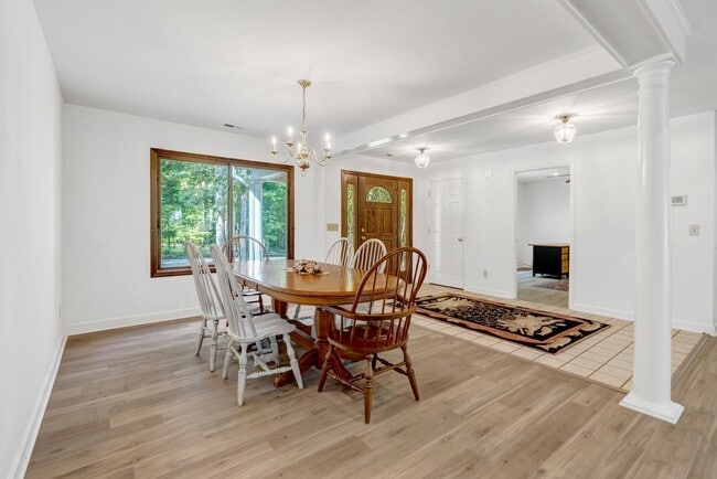 Building Photo - This WATERFRONT-FULLY FURNISHED-ALL INCLUSIVE HOME IS READY FOR YOU.