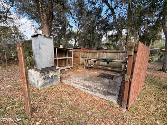 Building Photo - 711 Freda Ln