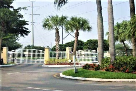 Building Photo - 5740 Rock Island Rd