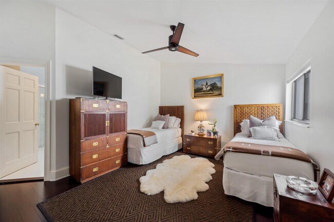Building Photo - 2443 Windsor Way Ct