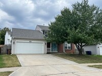 Building Photo - Home For Rent Bellevue.