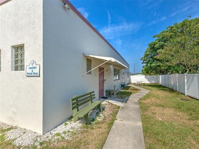 Building Photo - 4313 Tahitian Gardens Cir