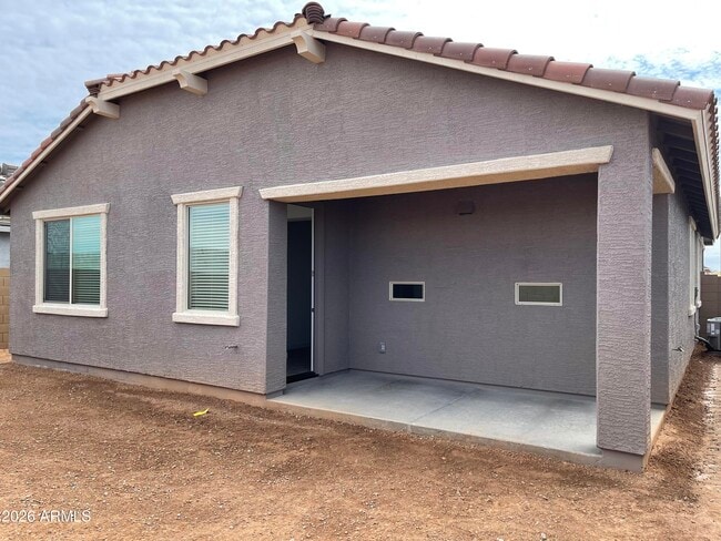 Building Photo - 16424 W Questa Dr