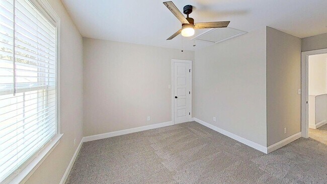 Building Photo - 119 Ashley Wds Ct