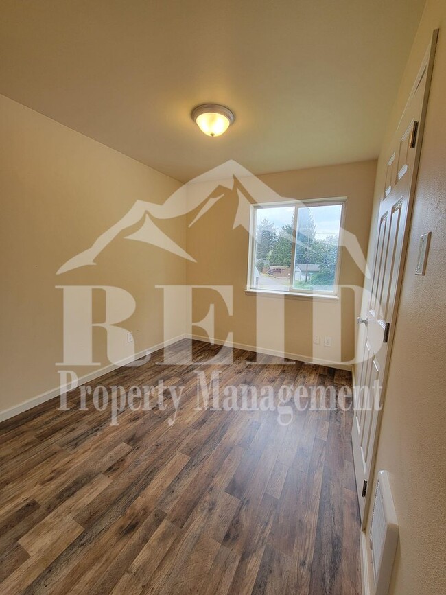 Building Photo - 4114 McCall Blvd W