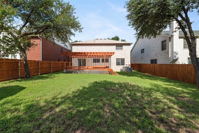 Building Photo - 11413 Kingsgate Dr