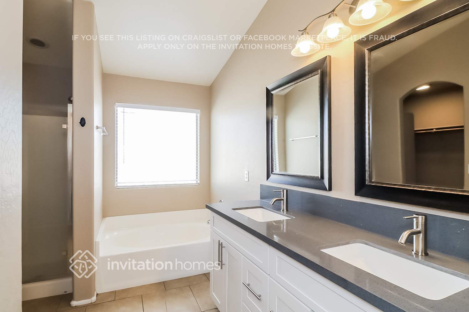 Building Photo - 10215 W Veliana Way