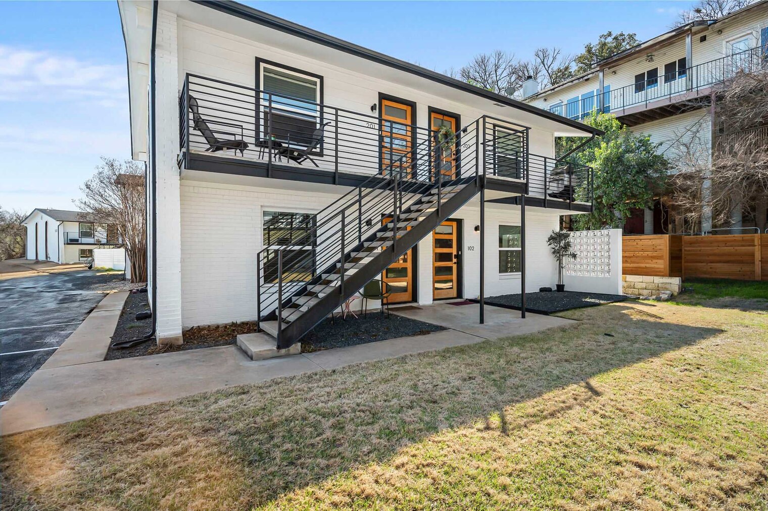 Building Photo - 1203 Hollow Creek Dr