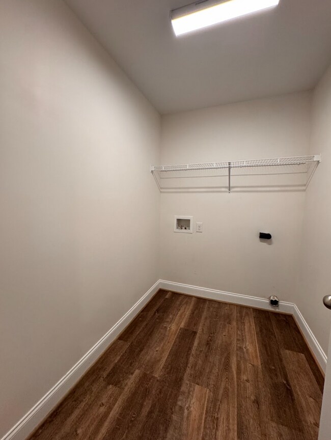 Building Photo - SIX BEDROOMS IN TRAVELERS REST?! YES, YOU READ THAT RIGHT!