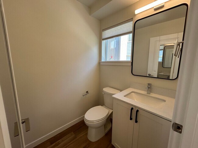 Building Photo - 4234 Cameo Ln