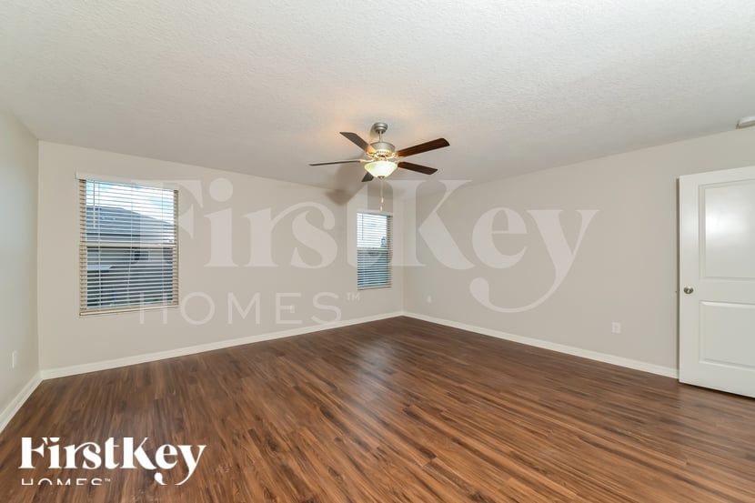 Building Photo - 806 Timeless Moss Dr