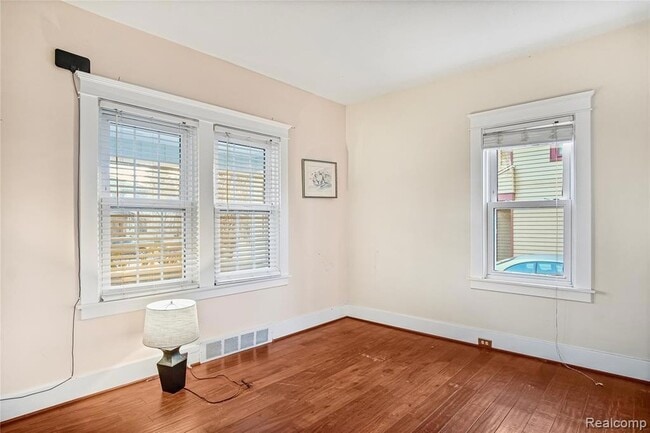 Building Photo - 144 Woodward Ave