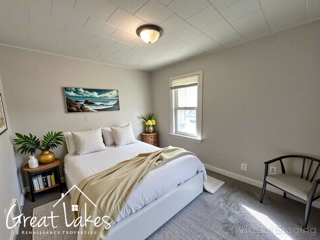 Building Photo - Charming 2 Bedroom 1 Bathroom now availabl...