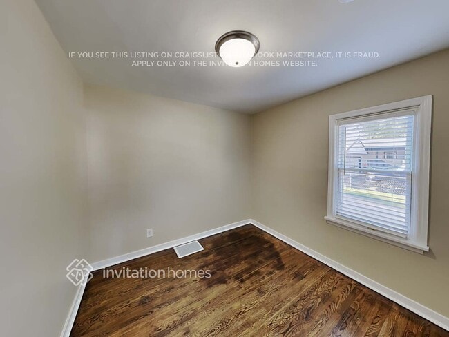 Building Photo - 7930 Long Ave