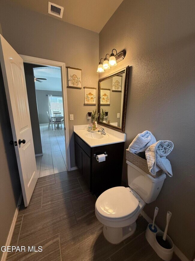 Building Photo - 14609 Carlo Alvarado Dr