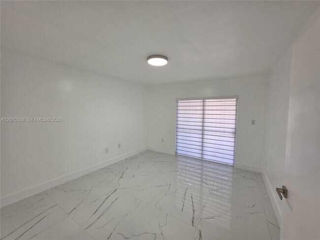 Building Photo - 14775 SW 83rd Ln