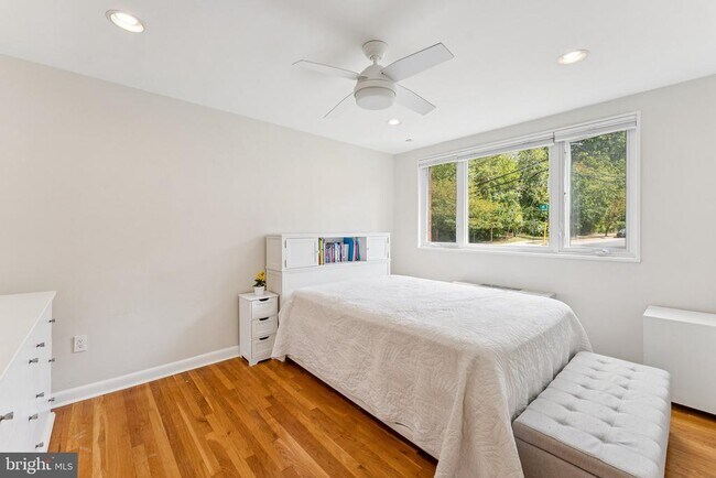 Building Photo - 2400 41st St NW