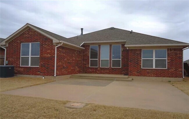 Building Photo - 16032 Okalee Ln