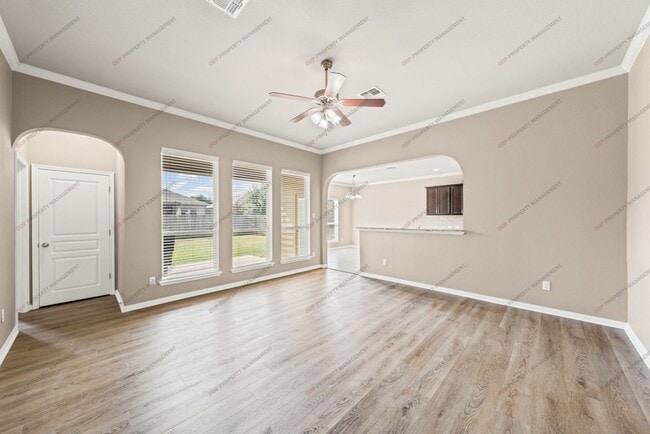 Building Photo - 513 Wedgwood Dr